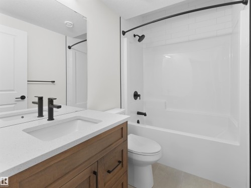 289 Jensen Lakes Boulevard, St. Albert, AB - Indoor Photo Showing Bathroom