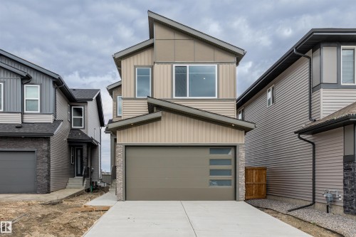 6 ENNS Court   Fort Saskatchewan, AB T8L 0Z4