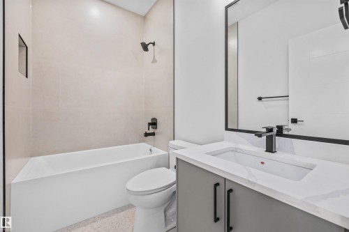 6 Enns Court, Fort Saskatchewan, AB - Indoor Photo Showing Bathroom