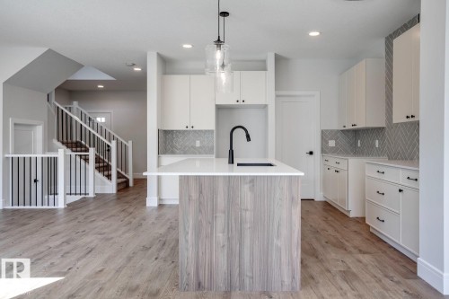 13 Scoria Wynd, Fort Saskatchewan, AB - Indoor Photo Showing Kitchen With Upgraded Kitchen