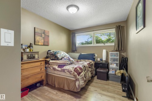 4808 43 St, Drayton Valley, AB - Indoor Photo Showing Bedroom