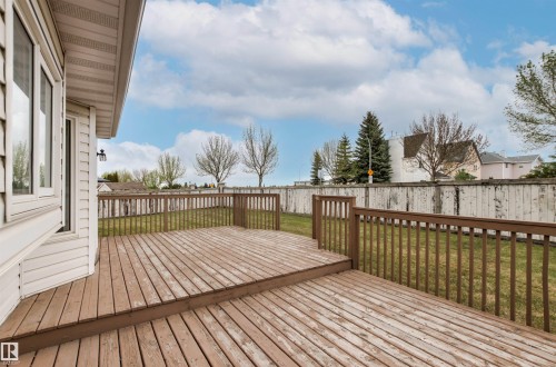 141 Kulawy Drive N, Edmonton, AB 