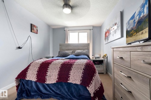 163 Cornell Crest, Edmonton, AB - Indoor Photo Showing Bedroom