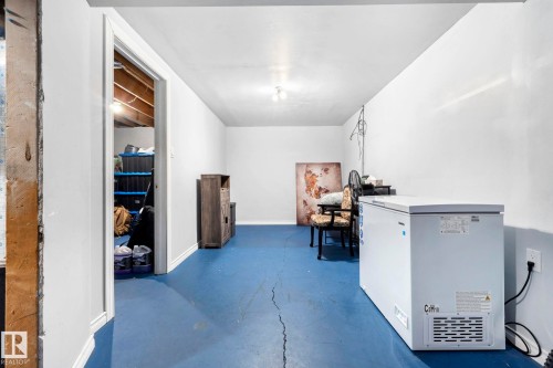 163 Cornell Crest, Edmonton, AB - Indoor Photo Showing Other Room