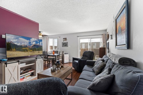 163 Cornell Crest, Edmonton, AB - Indoor Photo Showing Living Room