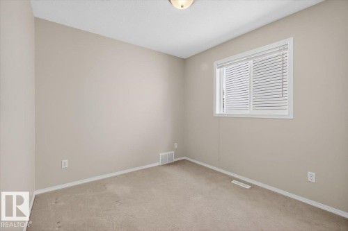 7928 10 Avenue, Edmonton, AB - Indoor Photo Showing Other Room