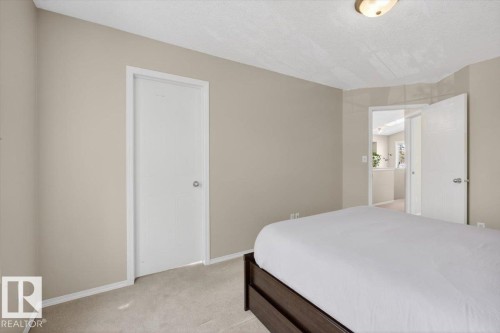 7928 10 Avenue, Edmonton, AB - Indoor Photo Showing Bedroom