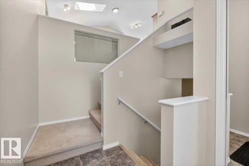 7928 10 Avenue, Edmonton, AB - Indoor Photo Showing Other Room