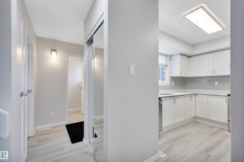 1 1820 56 Street, Edmonton, AB 