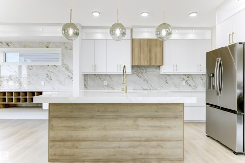 6 Sorel Avenue, Beaumont, AB - Indoor Photo Showing Kitchen With Upgraded Kitchen