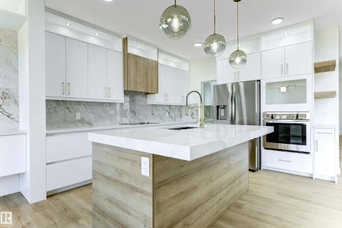 6 Sorel Avenue, Beaumont, AB - Indoor Photo Showing Kitchen With Upgraded Kitchen