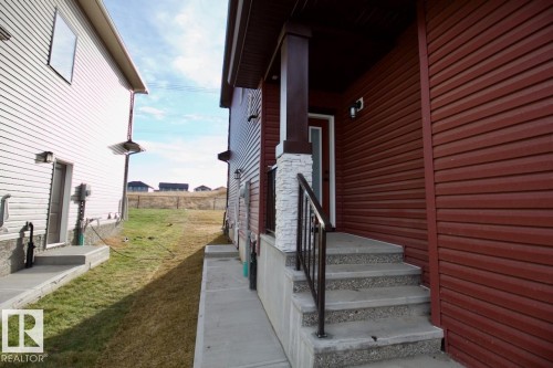 Bsmt 8853 Carson Way Sw, Edmonton, AB 