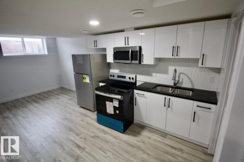 Bsmt 8853 Carson Way Sw, Edmonton, AB 