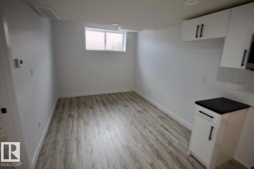 Bsmt 8853 Carson Way Sw, Edmonton, AB 