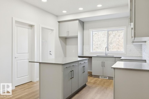 319 Edgemont Drive, Edmonton, AB 