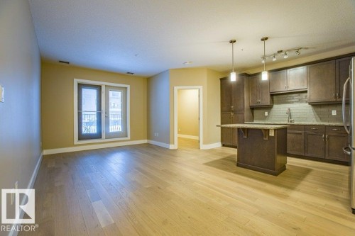 149 6079 Maynard Way Nw, Edmonton, AB - Indoor Photo Showing Kitchen With Upgraded Kitchen