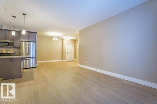 149 6079 Maynard Way Nw, Edmonton, AB - Indoor Photo Showing Kitchen