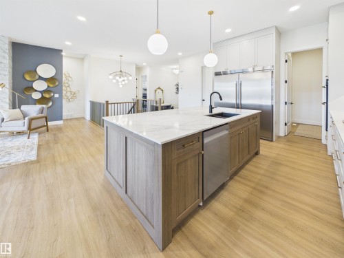 593 Genesis Wynd, Stony Plain, AB - Indoor Photo Showing Kitchen With Upgraded Kitchen