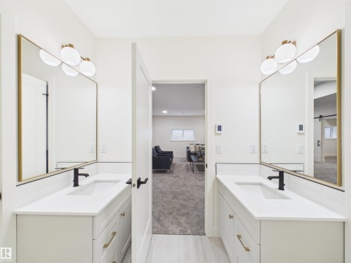 593 Genesis Wynd, Stony Plain, AB - Indoor Photo Showing Bathroom