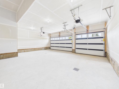 593 Genesis Wynd, Stony Plain, AB - Indoor Photo Showing Garage
