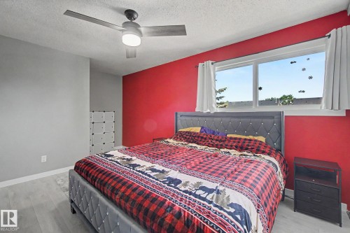 4315 46 Street, Stony Plain, AB - Indoor Photo Showing Bedroom