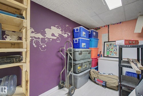 4315 46 Street, Stony Plain, AB - Indoor