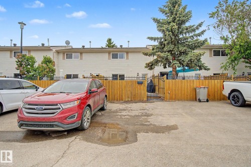 4315 46 Street, Stony Plain, AB - Outdoor