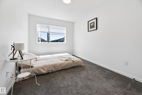8038 174A Avenue, Edmonton, AB 