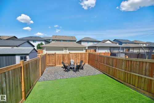 8038 174A Avenue, Edmonton, AB 