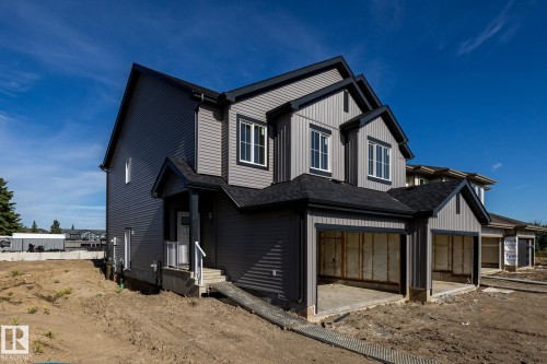11 Patriot Way, Spruce Grove, AB 