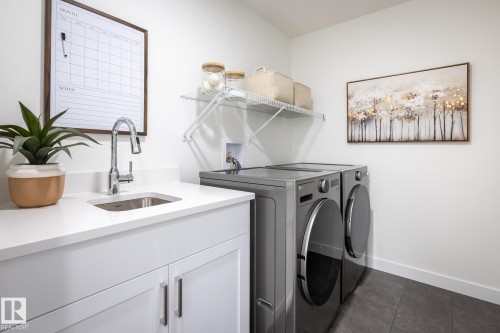 13 Patriot Way, Spruce Grove, AB - Indoor Photo Showing Laundry Room