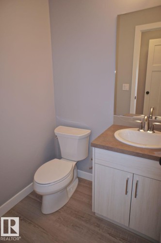 180 Radcliffe Wynd, Fort Saskatchewan, AB - Indoor Photo Showing Bathroom