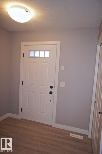 180 Radcliffe Wynd, Fort Saskatchewan, AB - Indoor Photo Showing Other Room