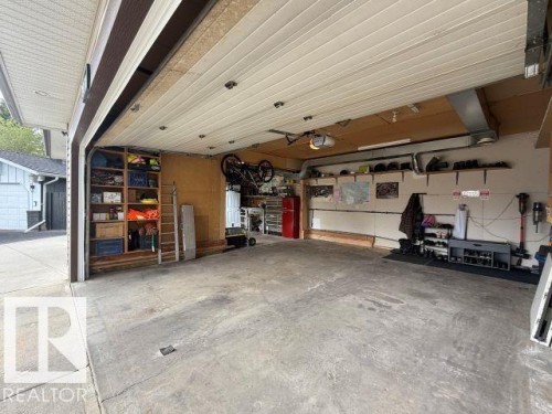 4118 46 Street, Beaumont, AB - Indoor Photo Showing Garage