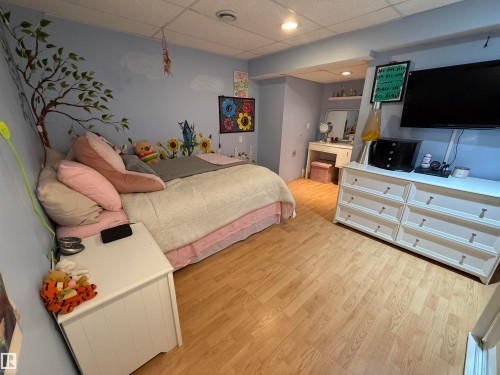 4118 46 Street, Beaumont, AB - Indoor Photo Showing Bedroom
