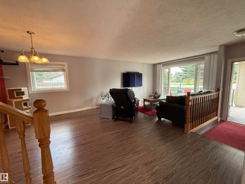 4118 46 Street, Beaumont, AB - Indoor