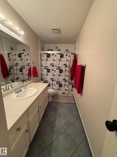 4118 46 Street, Beaumont, AB - Indoor Photo Showing Bathroom