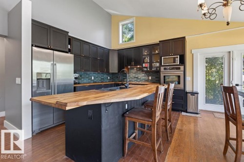 216 Wolf Willow Road, Edmonton, AB 