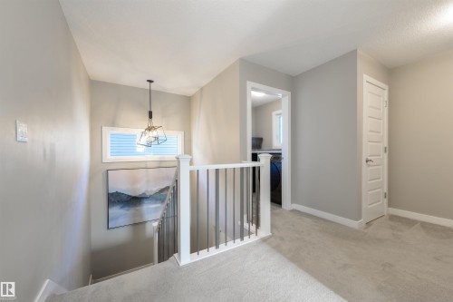 23 Kingsbury Circle, Spruce Grove, AB - Indoor Photo Showing Other Room