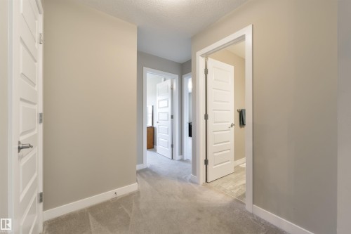 23 Kingsbury Circle, Spruce Grove, AB - Indoor Photo Showing Other Room