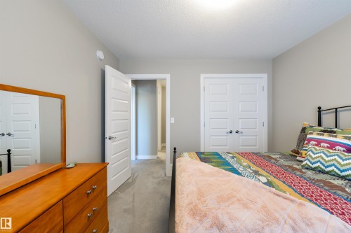 23 Kingsbury Circle, Spruce Grove, AB - Indoor Photo Showing Bedroom