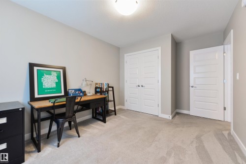 23 Kingsbury Circle, Spruce Grove, AB - Indoor Photo Showing Office