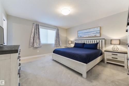 23 Kingsbury Circle, Spruce Grove, AB - Indoor Photo Showing Bedroom