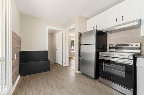 10602 100 Avenue, Fort Saskatchewan, AB - Indoor Photo Showing Kitchen