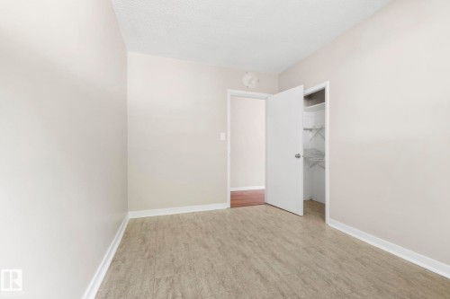 10602 100 Avenue, Fort Saskatchewan, AB - Indoor Photo Showing Other Room