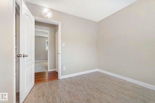 10602 100 Avenue, Fort Saskatchewan, AB - Indoor Photo Showing Other Room