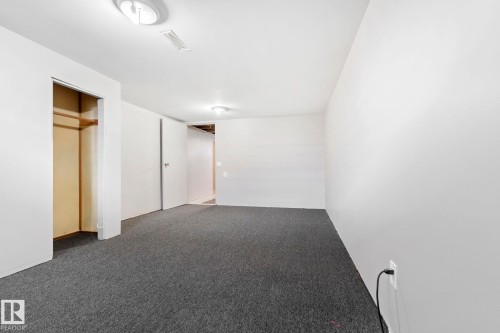 10602 100 Avenue, Fort Saskatchewan, AB - Indoor Photo Showing Other Room