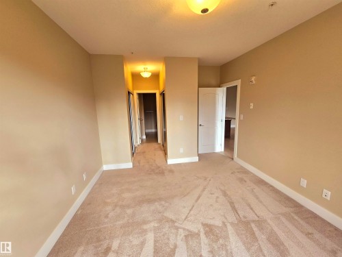 256 6079 Maynard Way, Edmonton, AB - Indoor Photo Showing Other Room