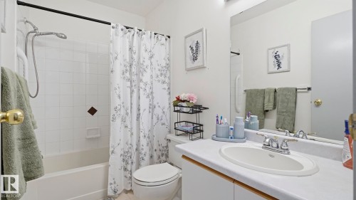 17 9505 176 Street, Edmonton, AB 