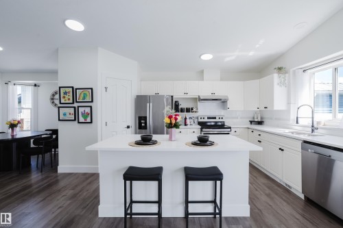 6741 162A Avenue, Edmonton, AB 